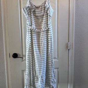 Banana Republic Dress in White and Gray Stripes